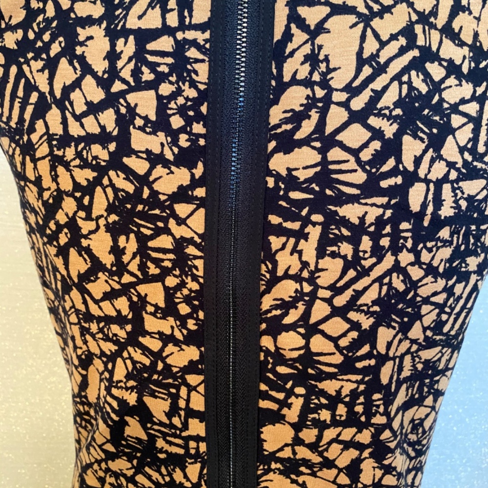 KENNETH COLE DRESS SIZE-8 - Picture 5 of 5